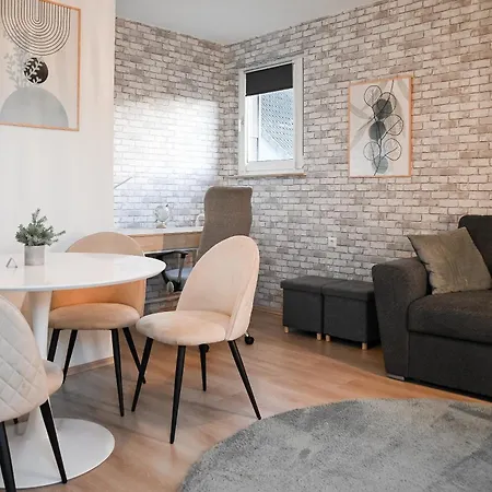 Jupa Homes Gemuetliches Dg *