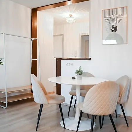 Appartement Jupa Homes Gemuetliches Dg *